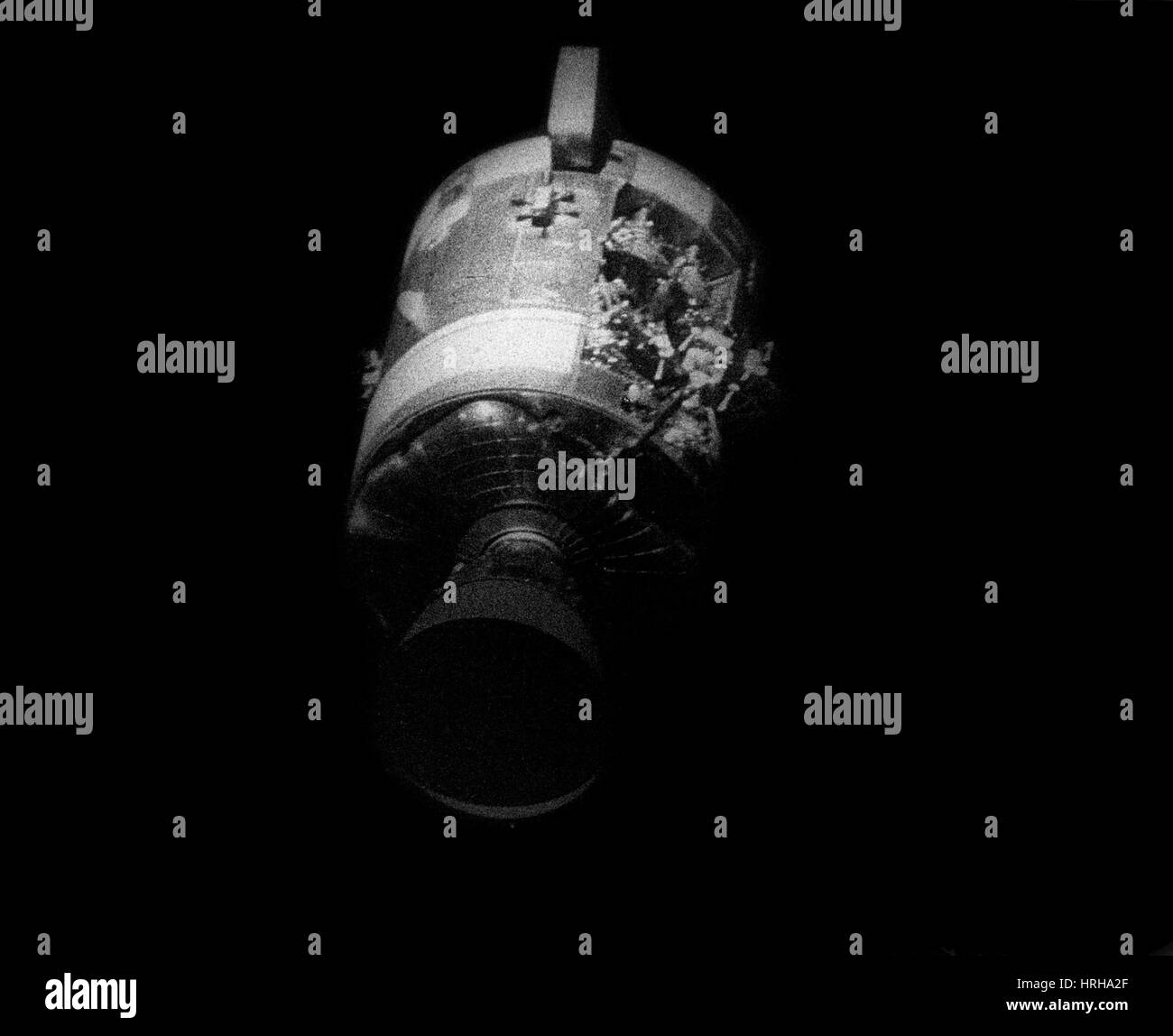 Le module de service Apollo 13 endommagé Banque D'Images