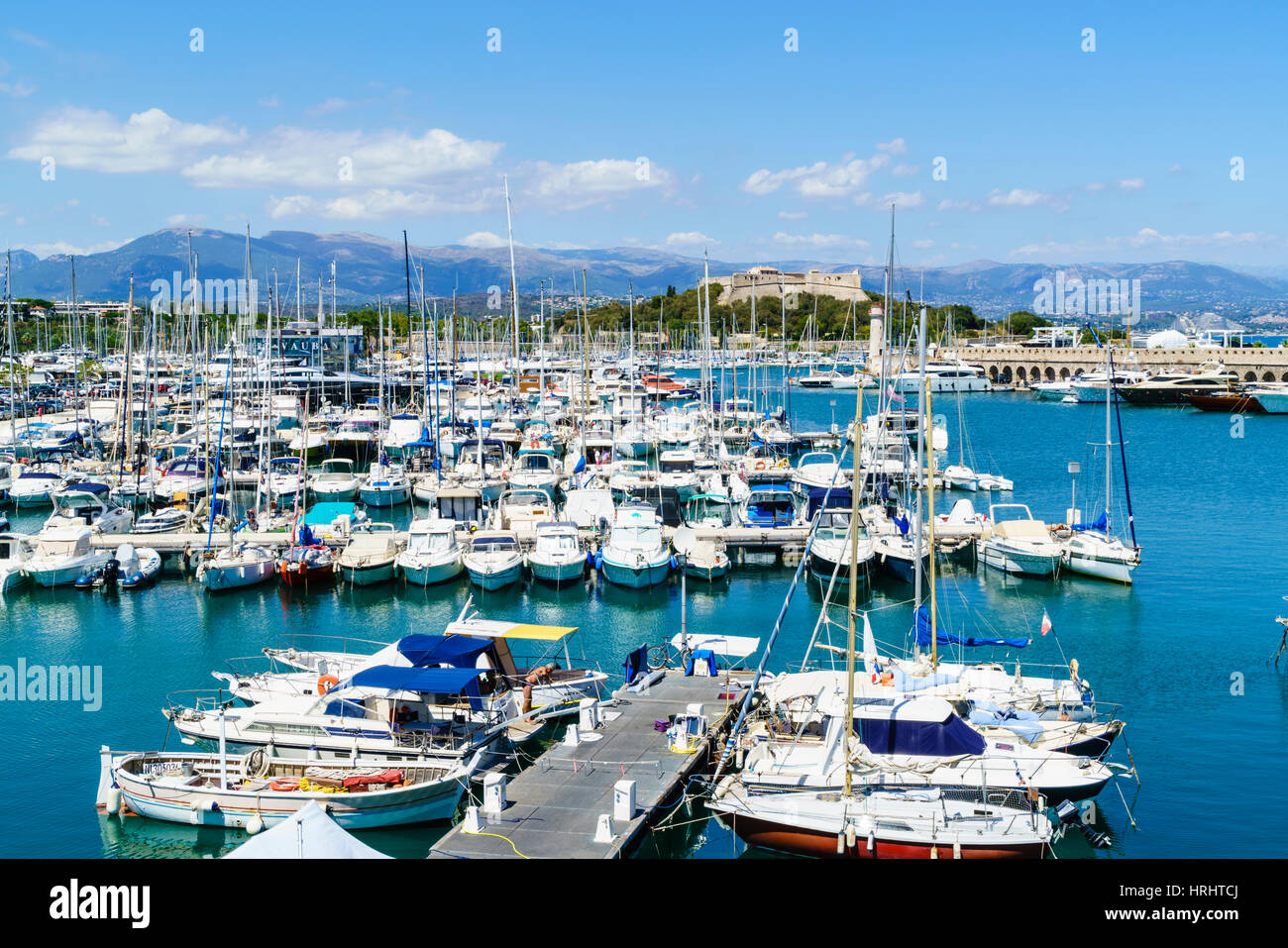 Le Fort Carré et le port, Antibes, Alpes-Maritimes, Côte d'Azur, Provence, Côte d'Azur, France, Méditerranée Banque D'Images