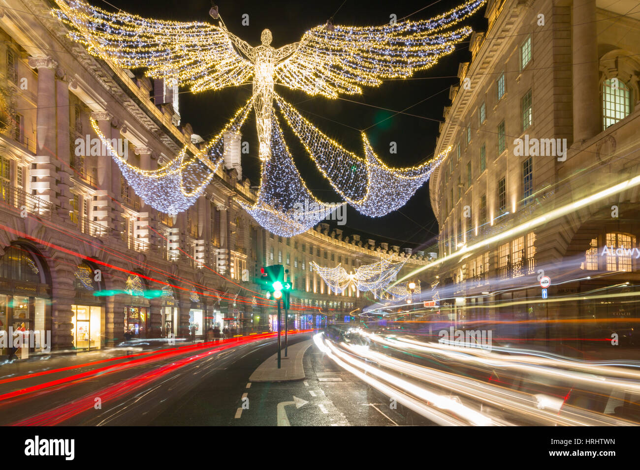 Les lumières de Noël sur Regent Street, Westminster, Londres, Angleterre, Royaume-Uni Banque D'Images