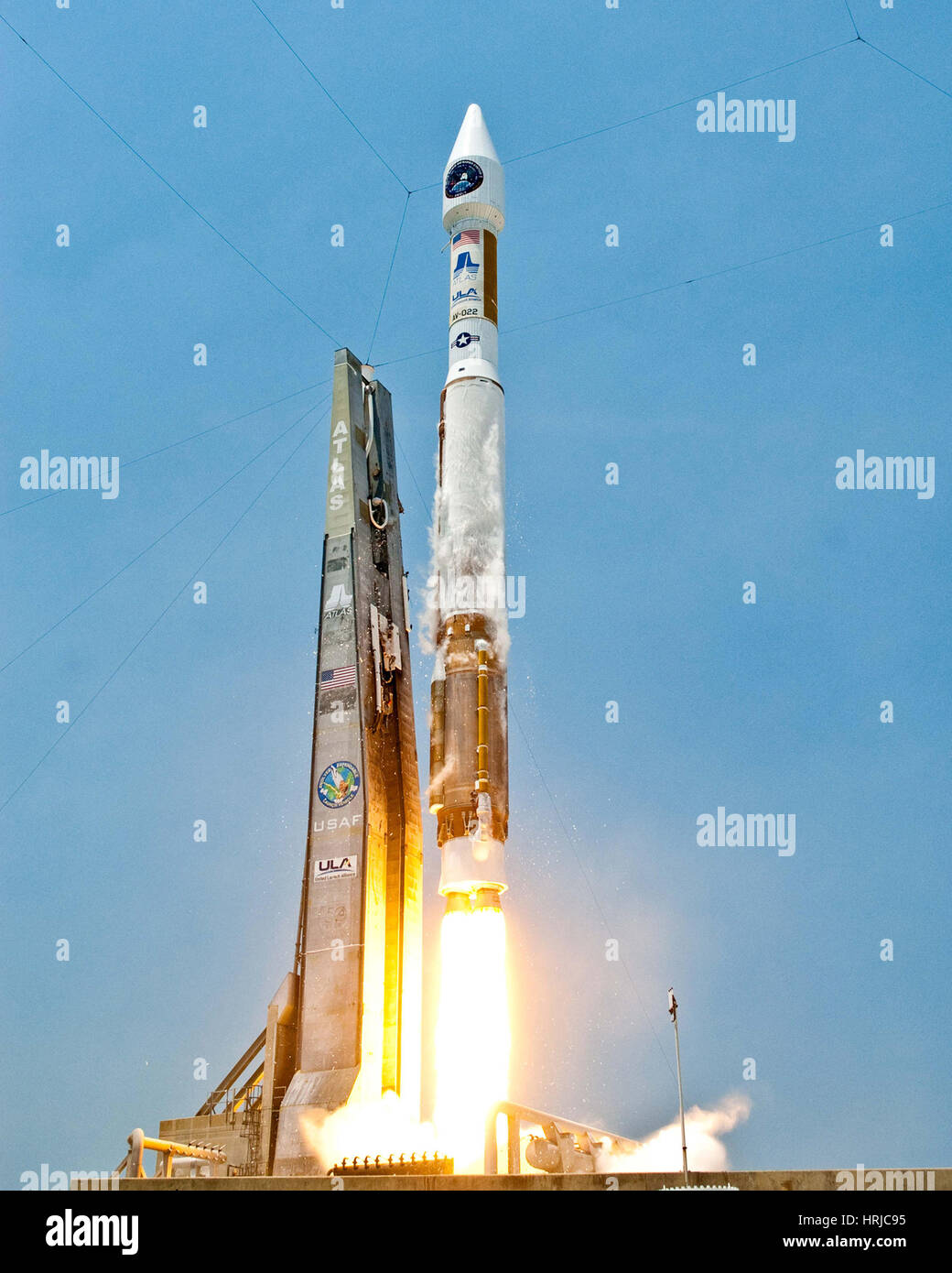 Atlas V Lance GEO-1 Chaînes Banque D'Images