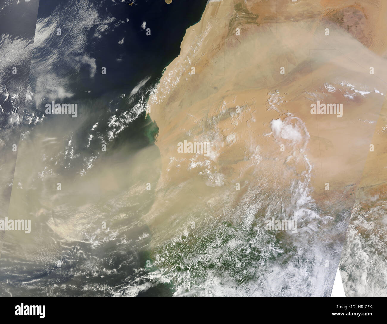 Tempête de poussière saharienne à partir de l'espace Banque D'Images