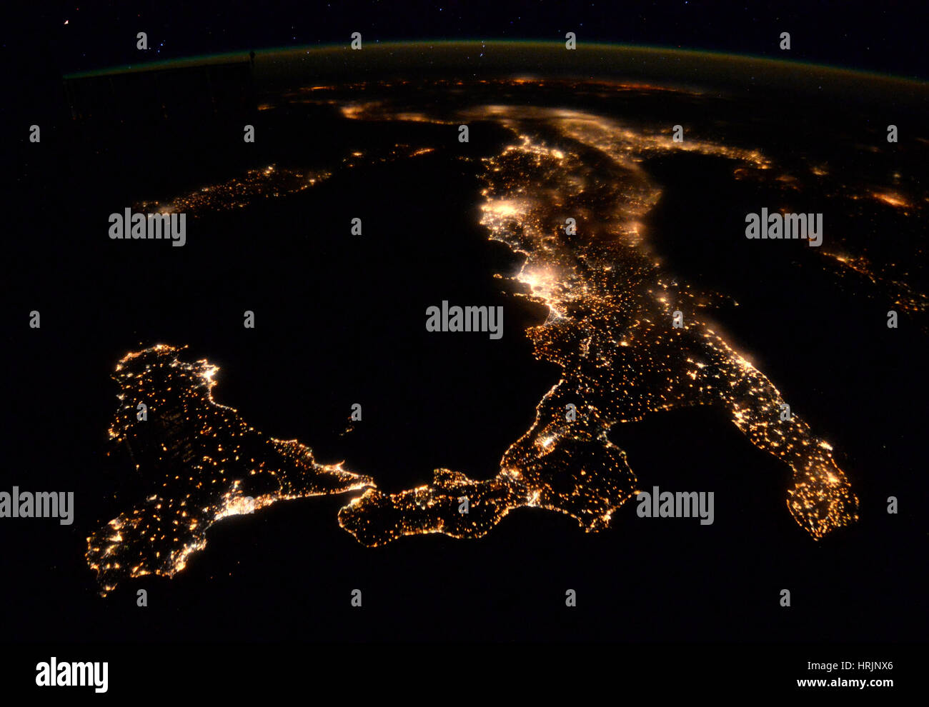 Italie pendant la nuit, satellite Banque D'Images