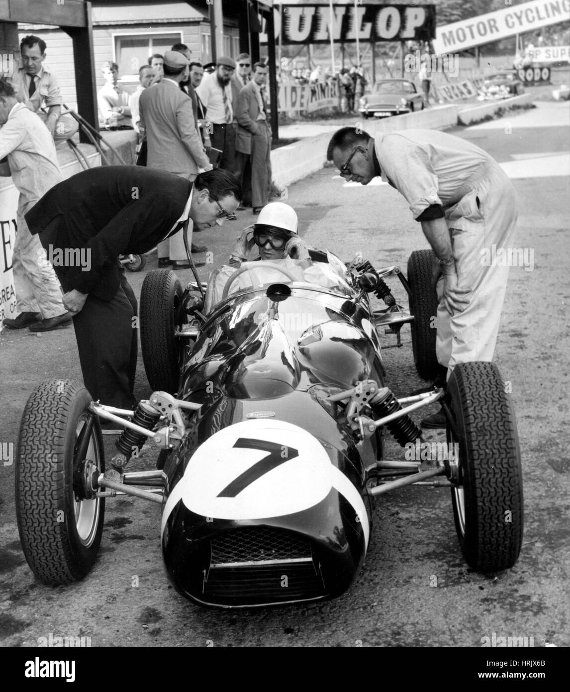 Ferguson P99, Oulton Park. Stirling Moss 1961. Avec APR Rolt et Alf Francis Banque D'Images