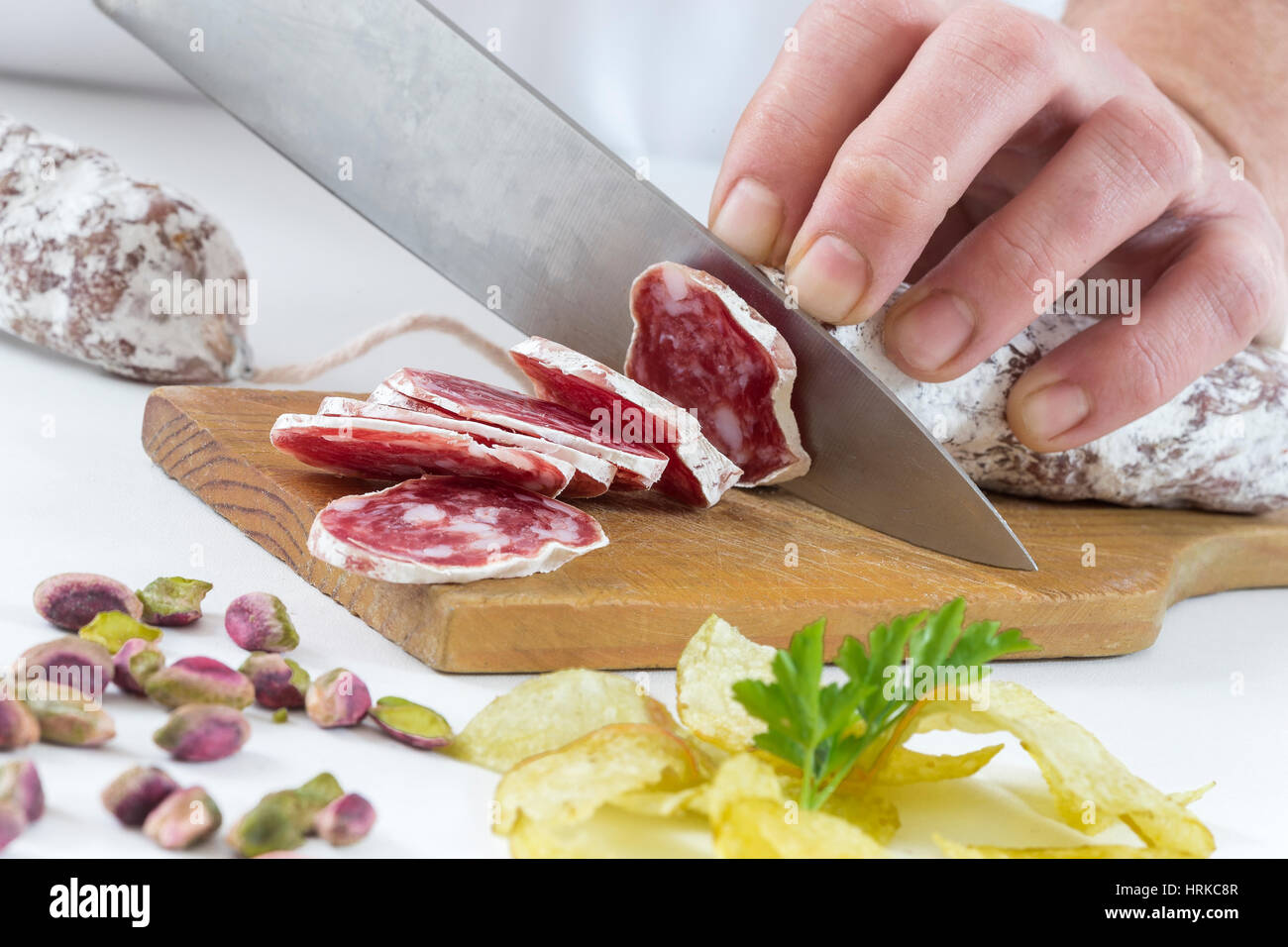 Planche à saucisson et son couteau
