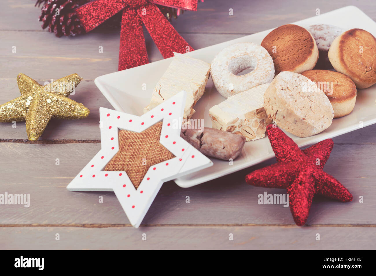 Dessert de Noël, nougats et des sablés. Le dessert de Noël typiquement espagnol Banque D'Images