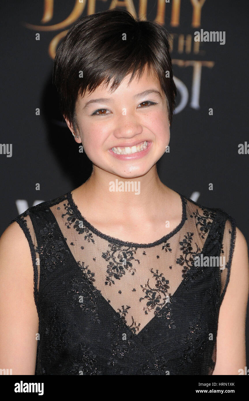 Los Angeles, Californie, USA. 2e Mar, 2017. 2 mars 2017 - Los Angeles California USA Actrice PEYTON ELIZABETH LEE à la ''La Belle et la bête'' Premiere tenue au El Capitan Theatre de Hollywood, CA Crédit : Paul Fenton/ZUMA/Alamy Fil Live News Banque D'Images