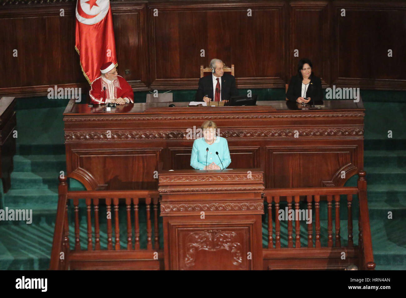 Bardo, Tunisie. 3e Mar, 2017. Le président du Parlement tunisien Mohamed Ennacer pendant qu'il reçoit Angela Merkel. En Tunisie, Bardo, Tunisie. 3 mars, 2017. La chancelière allemande, Angela Merkel, visitez la Tunisie au cours de laquelle elle aura des entretiens avec le président tunisien BEJI CAID ESSEBSI et premier ministre Youssef Chahed et prononcera un discours dans le Parlement tunisien. Credit : Mohamed Krit Midos/Alamy Live News Banque D'Images