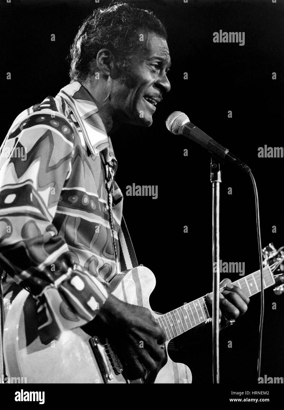 CHUCK BERRY, guitariste et chanteur américain lors d'un concert à Norrköping Suède 1990.Il est l'un des pionniers du Rock n Roll music Banque D'Images