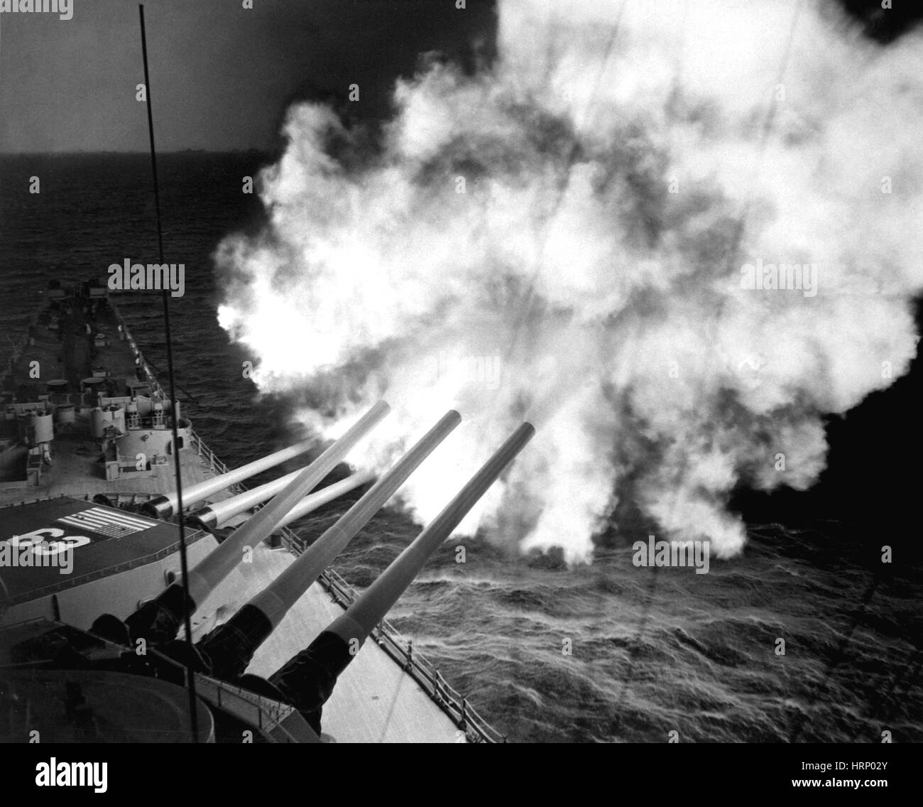 Guerre de Corée, Salvo USS Missouri, 1950 Banque D'Images