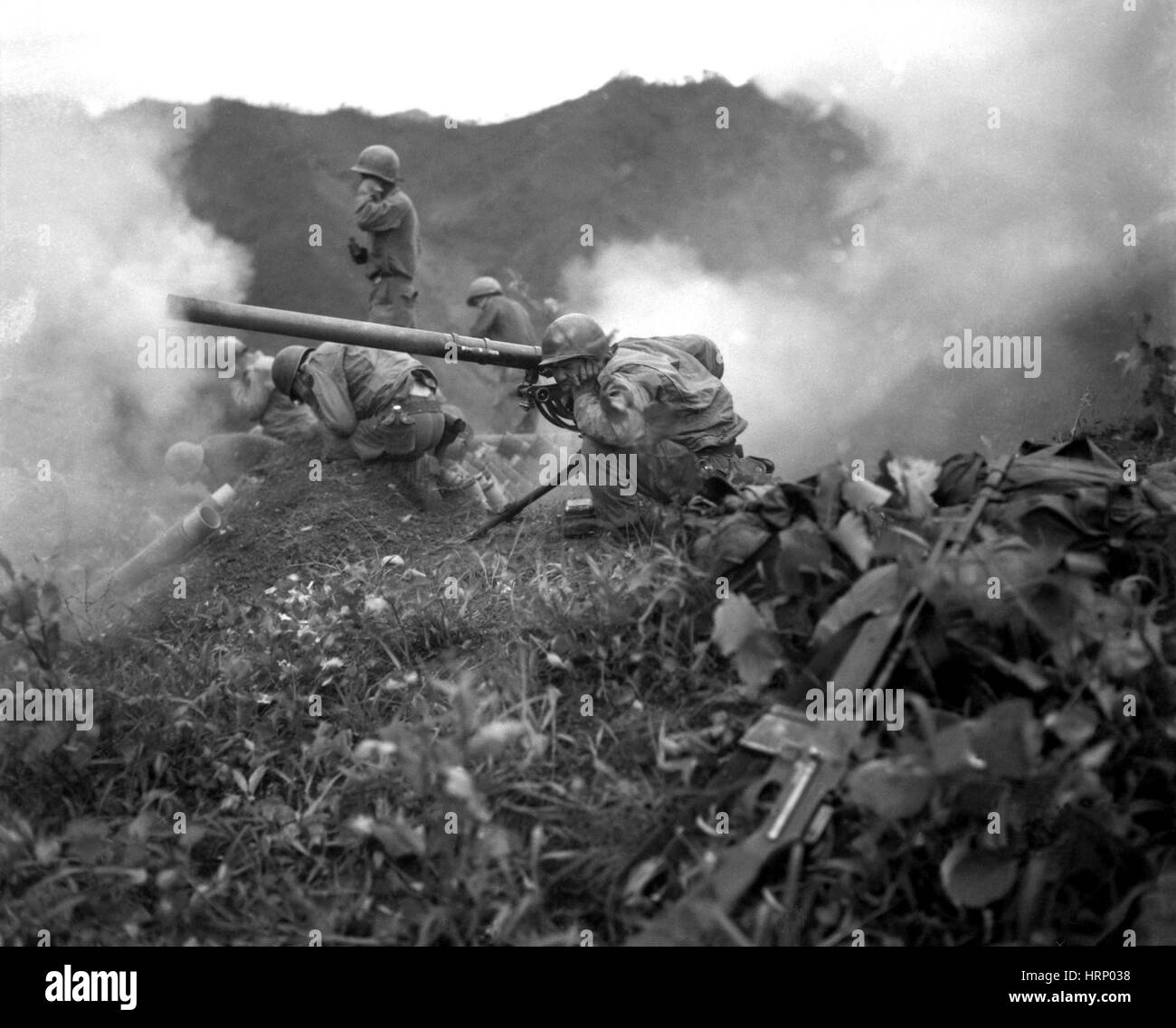 Guerre de Corée, l'équipage d'artillerie, 1951 Banque D'Images