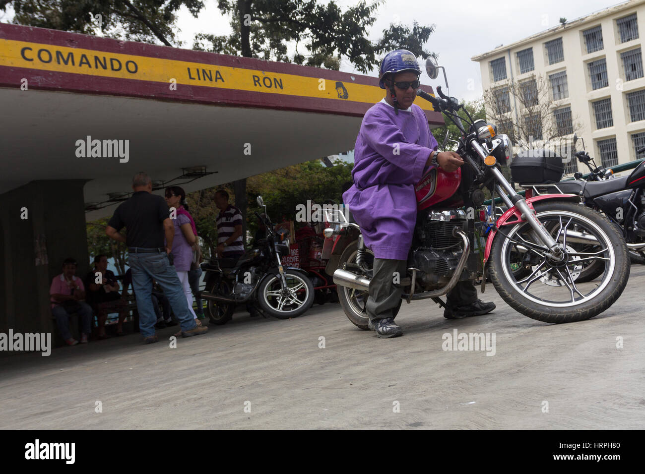 Venezuela Caracas 27/03/2013. Le port de vêtements de motard Nazaréen centre de Caracas au cours de Pâques. Banque D'Images