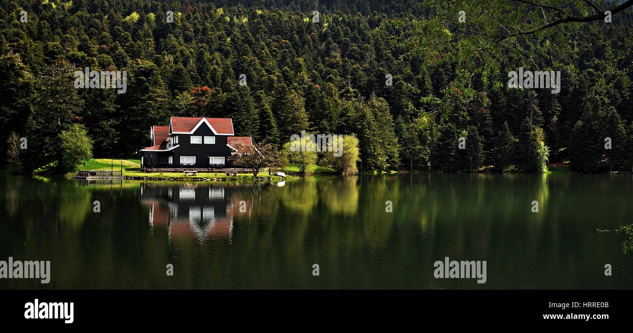 Lac de Golcuk à Bolu, Turquie. Banque D'Images