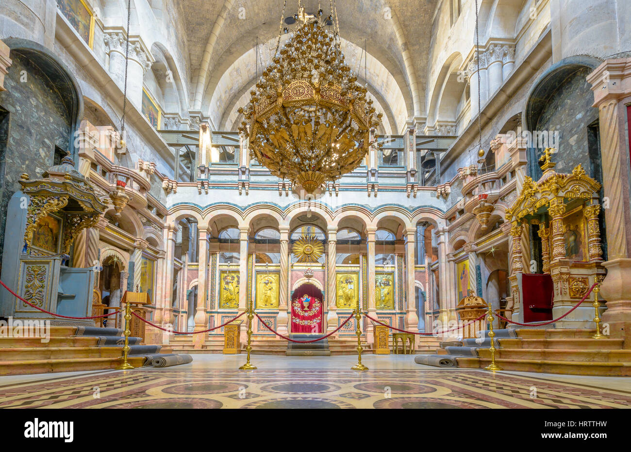 Intérieur de l'église du Saint-Sépulcre à Jérusalem vieille ville. Banque D'Images