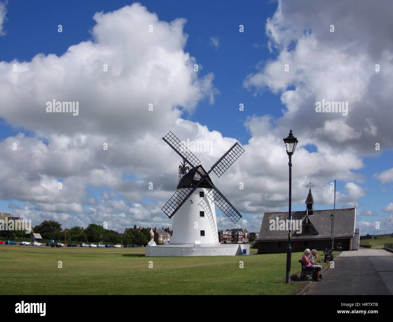 Lytham Windmill on the Green Banque D'Images