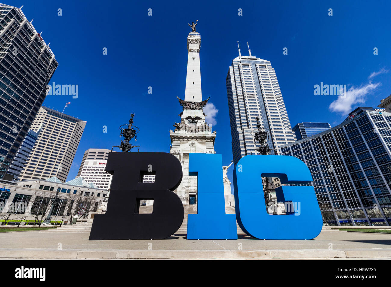 Indianapolis - Circa Mars 2017 : Big Ten Conference aussi comme le logo stylisé Big 10 ou B1G dans le centre d'Indianapolis III Banque D'Images