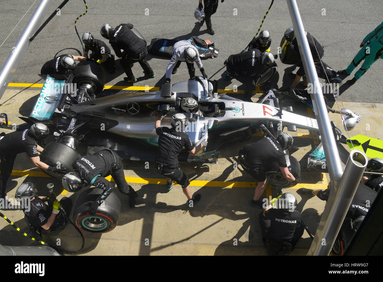 Circuit de Catalunya Montmelo, près de Barcelone, Espagne, 27.2.2017, -2,3.Test Formule 1 jours --- pit-stop de Valtteri Bottas (FIN), Mercedes Benz W08 EQ Power + Banque D'Images