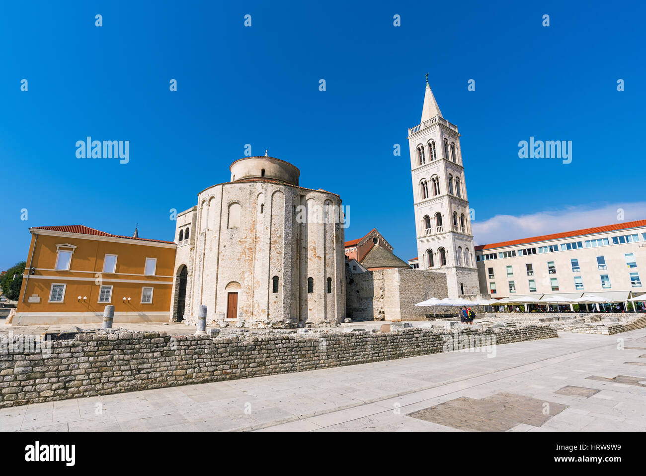 Vieille ville de Zadar et cathédrale st donatus Banque D'Images