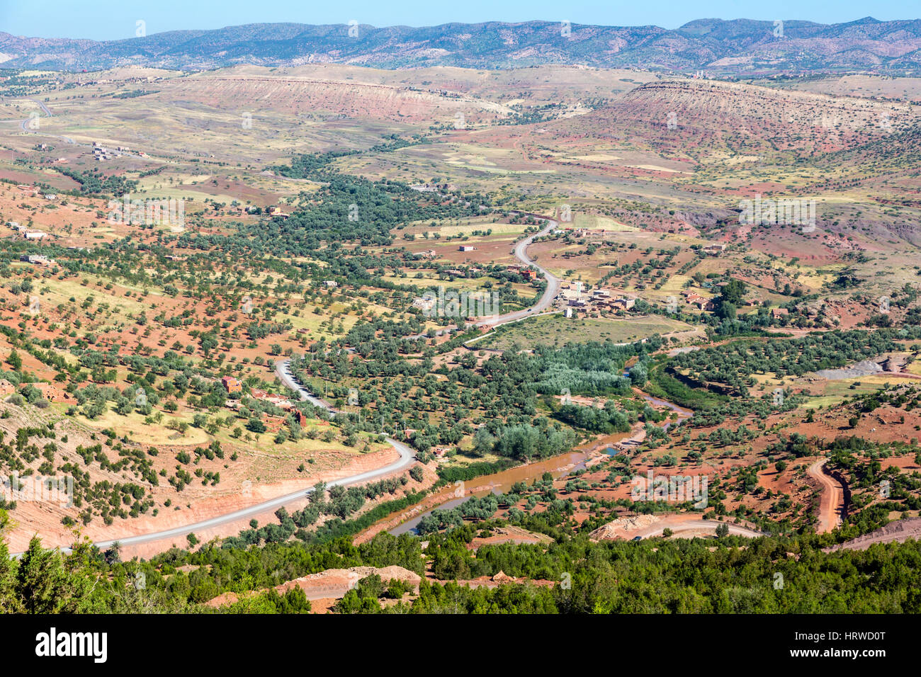 Montagnes de l'Atlas, au Maroc. Paysage entre cascades d'Ouzoud et Ouled Ayad. Banque D'Images