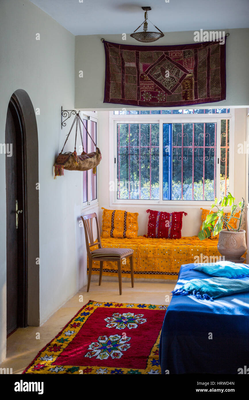 Azrou, le Maroc. Décoration d'intérieur, les Guest House. Banque D'Images