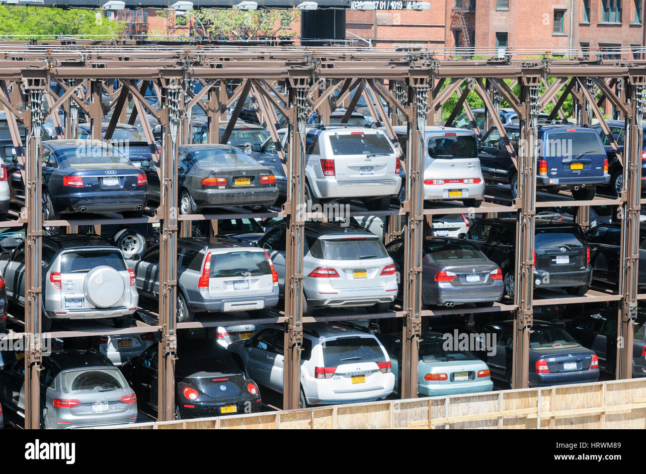 Parking, garage, parking empilées de la 10e Avenue, Chelsea, Manhattan, New York City, USA Photo
