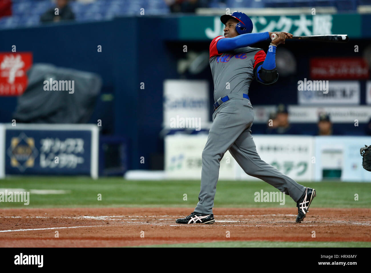 Osaka, Japon. 3e Mar, 2017. Alexander Ayala (CUB) Baseball : 2017 World Baseball Classic Exposition match entre la Orix Buffaloes 3-3 Cuba au Kyocera Dome Osaka à Osaka, Japon . Credit : Yohei Osada/AFLO SPORT/Alamy Live News Banque D'Images