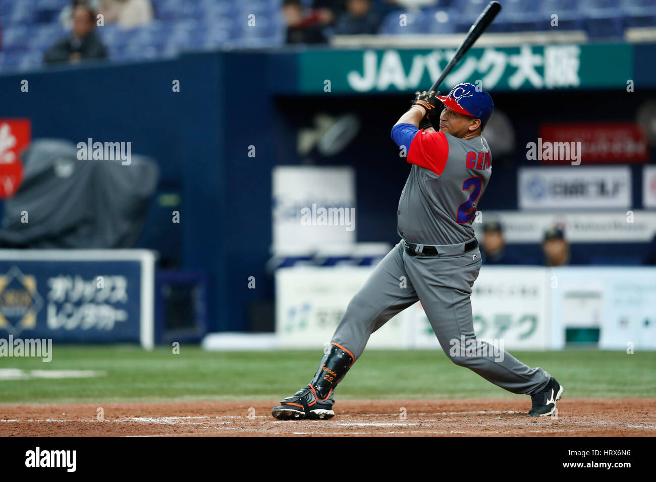 Osaka, Japon. 3e Mar, 2017. Frederich Cepeda (CUB) Baseball : 2017 World Baseball Classic Exposition match entre la Orix Buffaloes 3-3 Cuba au Kyocera Dome Osaka à Osaka, Japon . Credit : Yohei Osada/AFLO SPORT/Alamy Live News Banque D'Images