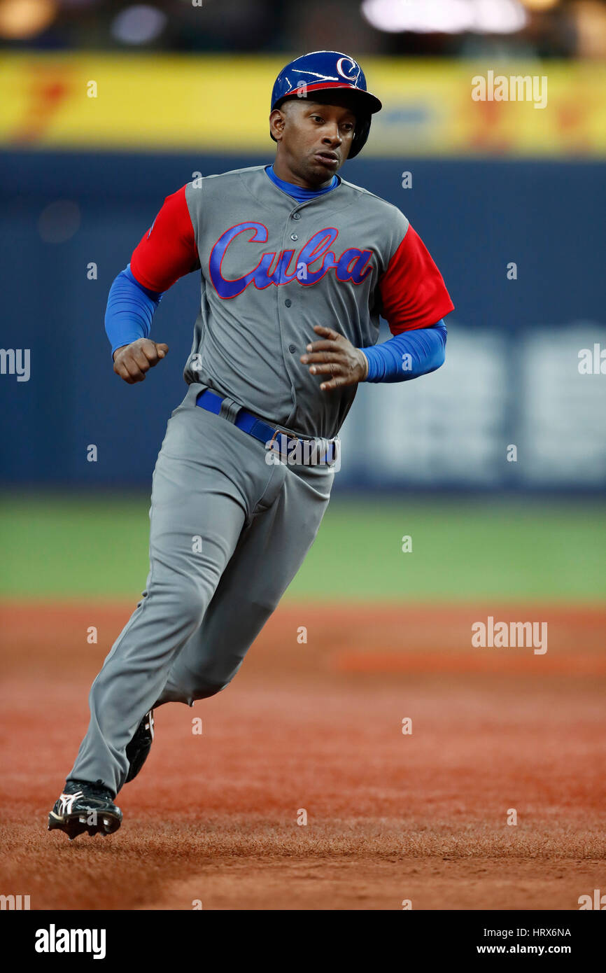 Osaka, Japon. 3e Mar, 2017. Alexander Ayala (CUB) Baseball : 2017 World Baseball Classic Exposition match entre la Orix Buffaloes 3-3 Cuba au Kyocera Dome Osaka à Osaka, Japon . Credit : Yohei Osada/AFLO SPORT/Alamy Live News Banque D'Images