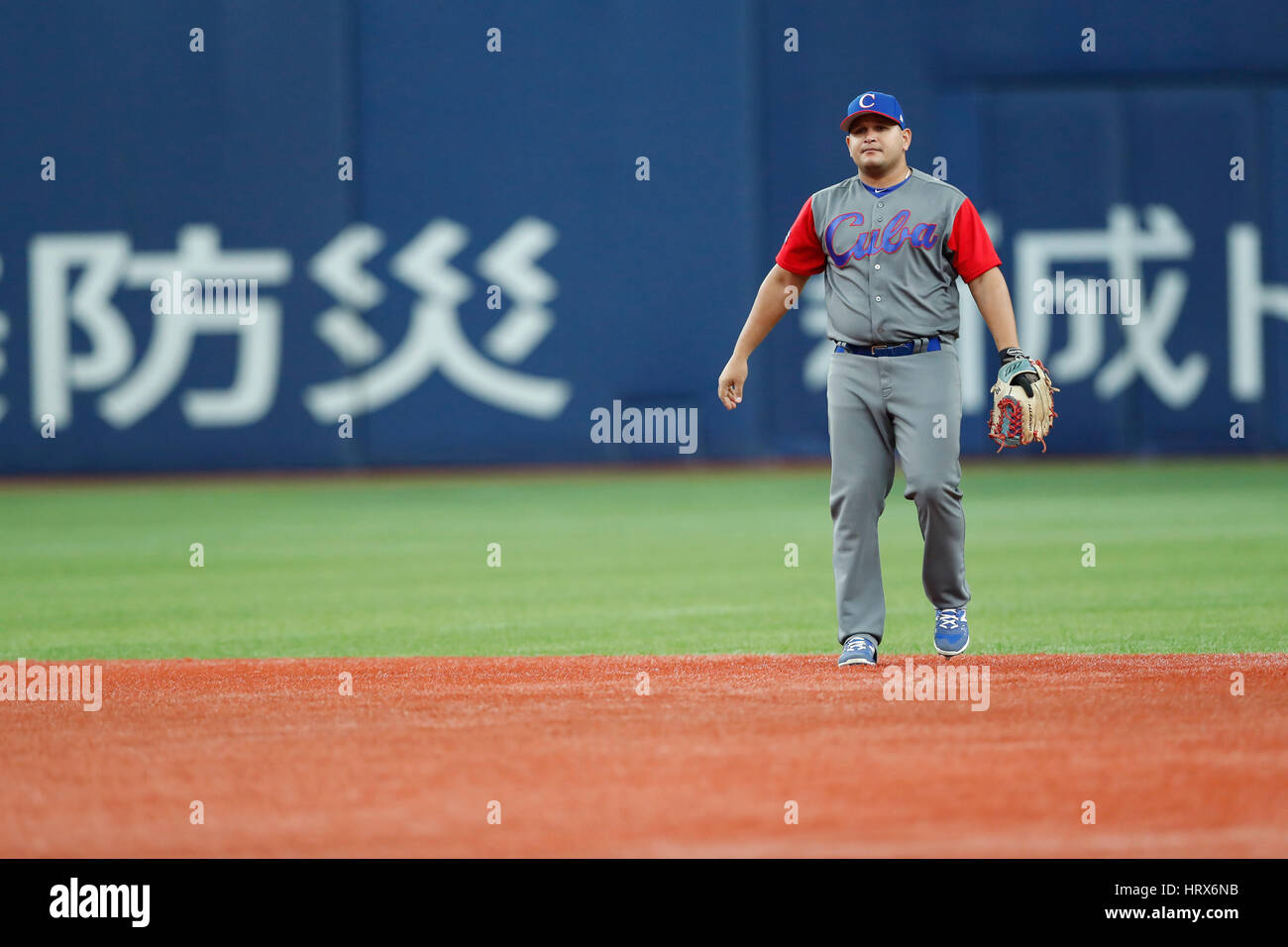 Osaka, Japon. 3e Mar, 2017. Carlos Benitez (CUB) Baseball : 2017 World Baseball Classic Exposition match entre la Orix Buffaloes 3-3 Cuba au Kyocera Dome Osaka à Osaka, Japon . Credit : Yohei Osada/AFLO SPORT/Alamy Live News Banque D'Images