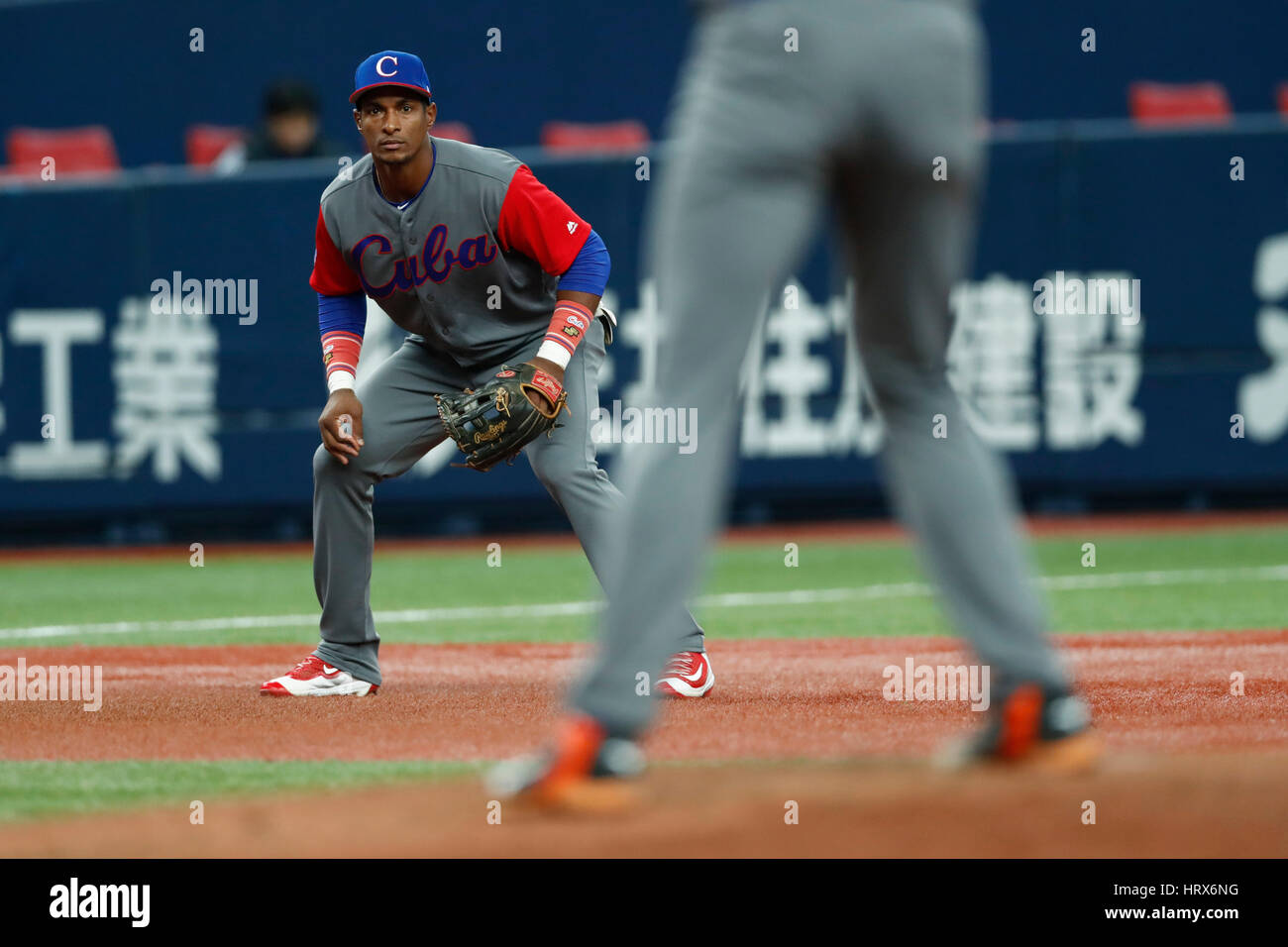 Osaka, Japon. 3e Mar, 2017. Yurisbel Gracial (CUB) Baseball : 2017 World Baseball Classic Exposition match entre la Orix Buffaloes 3-3 Cuba au Kyocera Dome Osaka à Osaka, Japon . Credit : Yohei Osada/AFLO SPORT/Alamy Live News Banque D'Images