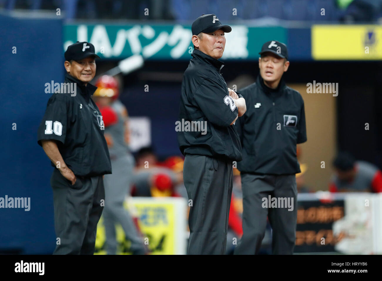 Osaka, Japon. 6Th Mar, 2017. Arbitre : Baseball 2017 World Baseball Classic Exposition match entre Seibu Lions - la Chine à Kyocera Dome Osaka à Osaka, Japon . Credit : Yohei Osada/AFLO SPORT/Alamy Live News Banque D'Images