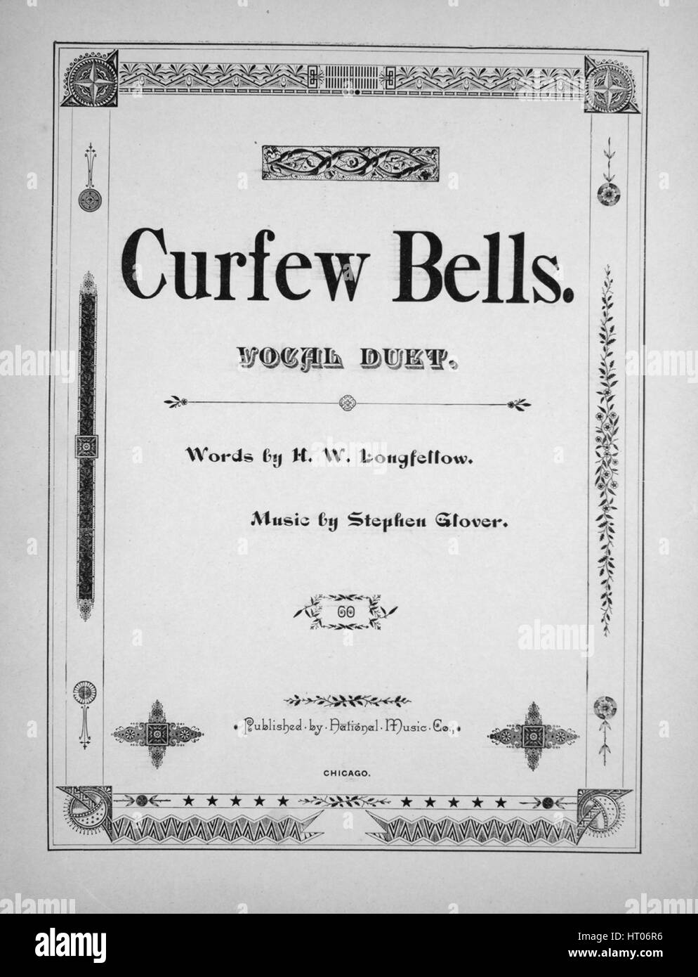 Sheet Music image de couverture de la chanson 'Cloches couvre-feu Duo', avec l'auteur original "Lecture notes Mots par HW Musique Longfellow par Stephen Glover', United States, 1900. L'éditeur est répertorié comme "National Music Co.', la forme de composition est 'sectional', l'instrumentation est 'piano et voix (Duet)', la première ligne se lit "solennellement, tristement, traitant ses dole, le couvre-feu commence à Bell' sans frais, et l'illustration artiste est répertorié comme 'Aucun'. Banque D'Images