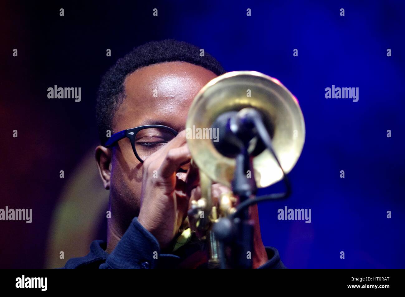 Ambrose Akinmusire, Love Supreme Jazz Festival, Glynde Place, East Sussex, 2015. Artiste : Brian O'Connor. Banque D'Images