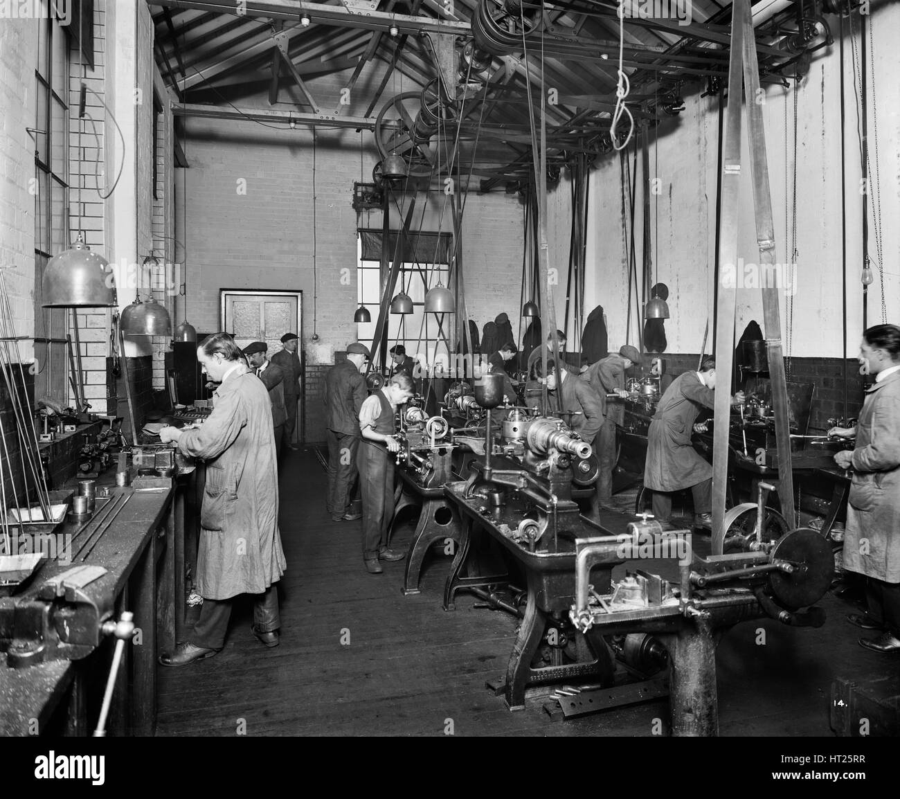 La Birmingham Small Arms Factory, Small Heath, Birmingham, février 1917. Artiste : Adolphe Auguste Boucher. Banque D'Images