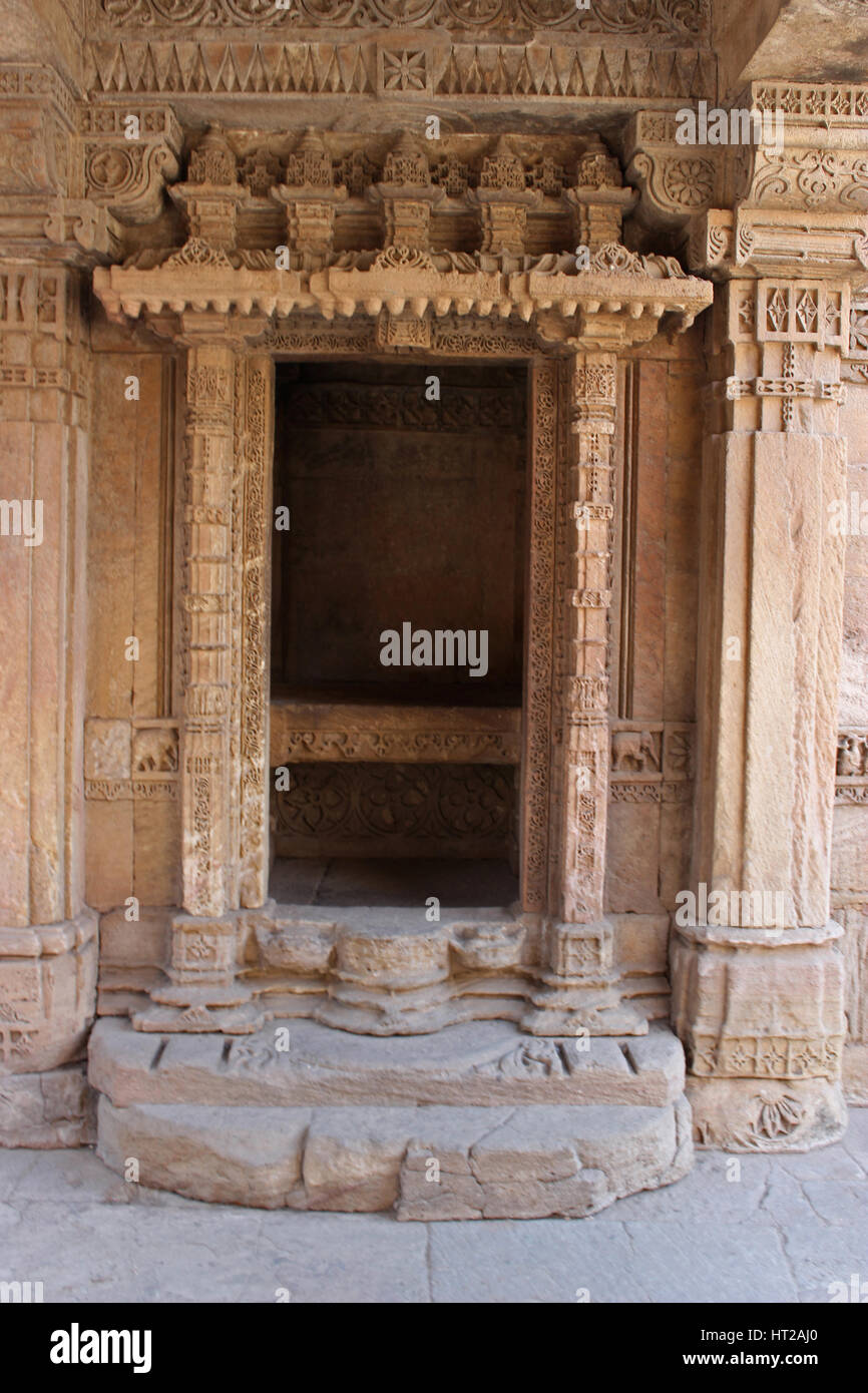 Vue de l'entrée de décoration d''un balcon. Adalaj Cage, Ahmedabad, Gujarat, Inde Banque D'Images