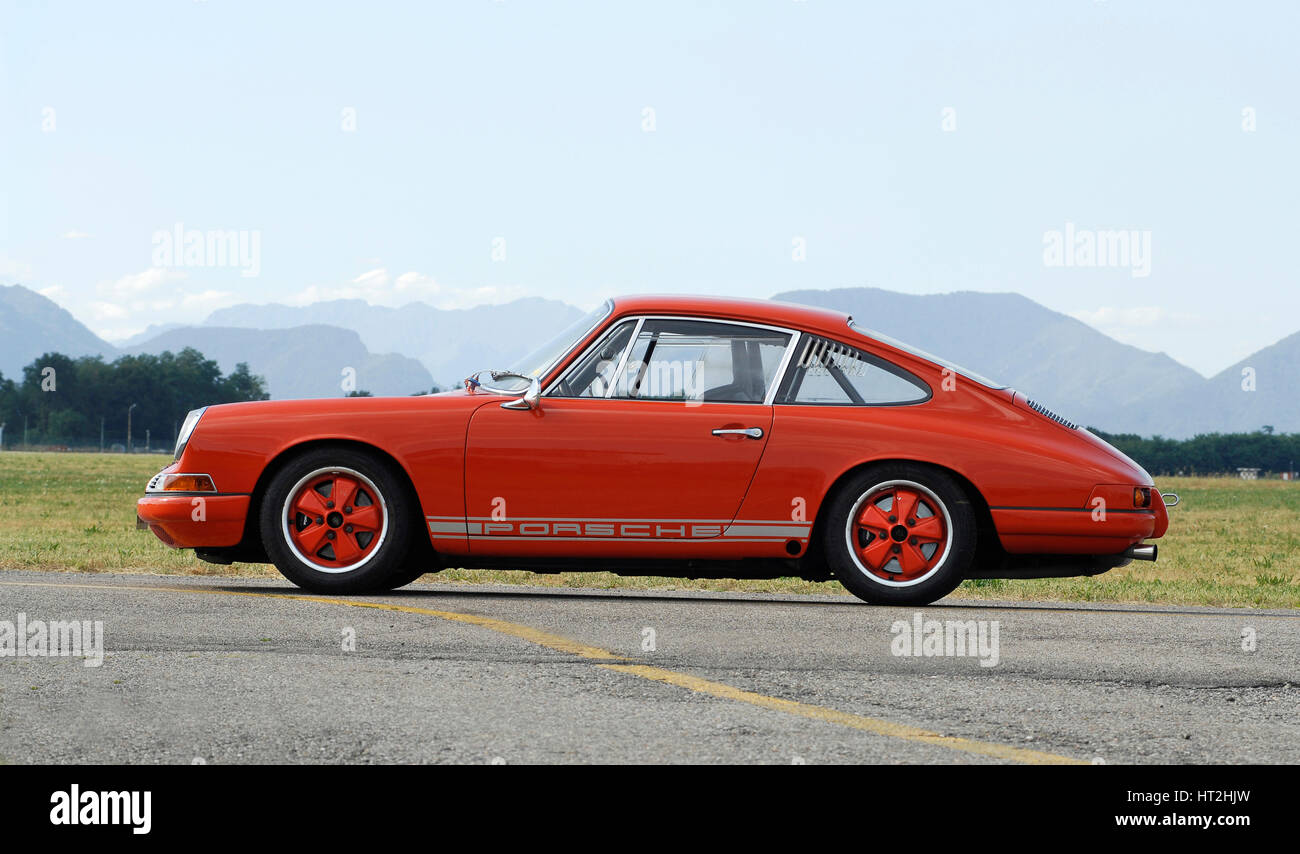 1965 Porsche 911 R 2000 : Artiste inconnu. Banque D'Images