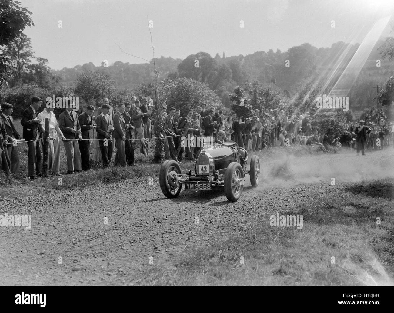 Bugatti Type 35, Bugatti Owners Club Hill Climb, Chalfont St Peter, dans le Buckinghamshire, 1935. Artiste : Bill Brunell. Banque D'Images