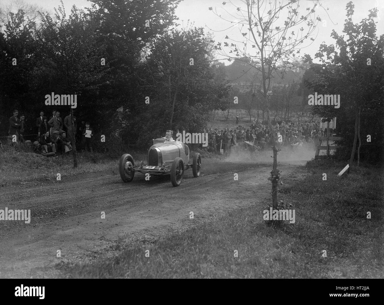 Bugatti Type 35, Bugatti Owners Club Hill Climb, Chalfont St Peter, dans le Buckinghamshire, 1935. Artiste : Bill Brunell. Banque D'Images
