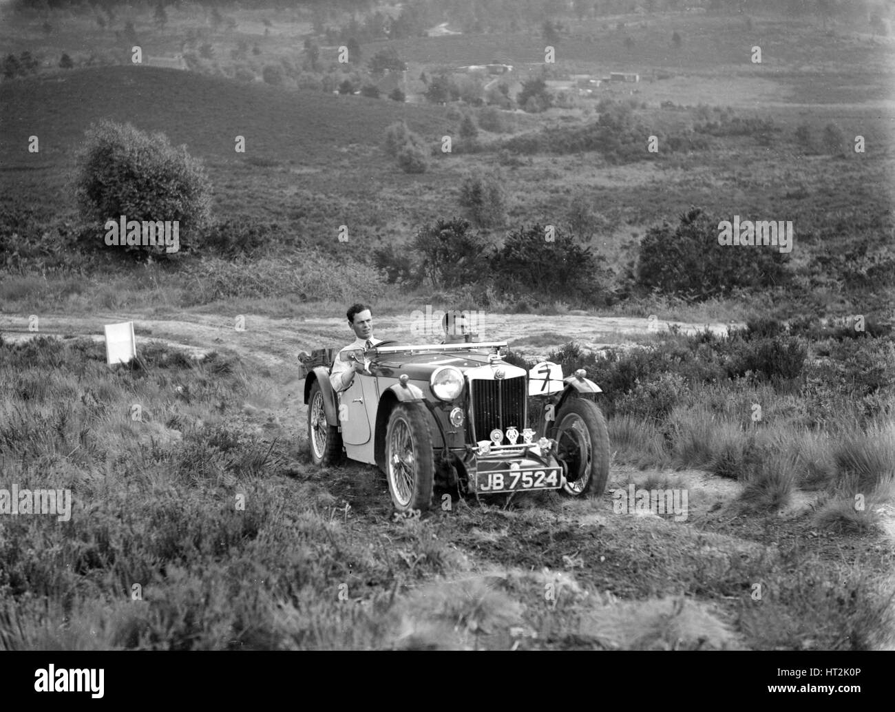 1935 MG PB de l'équipe de pirate Crème prenant part à l'NWLMC la Coupe du procès, 1937. Artiste : Bill Brunell. Banque D'Images