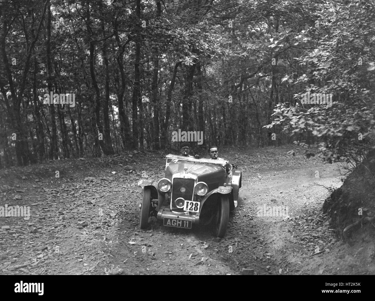 Hillman Minx Aero concurrence sur le B&L'Brighton-Beer Procès, Fingle Bridge Hill, Devon, 1934. Artiste : Bill Brunell. Banque D'Images