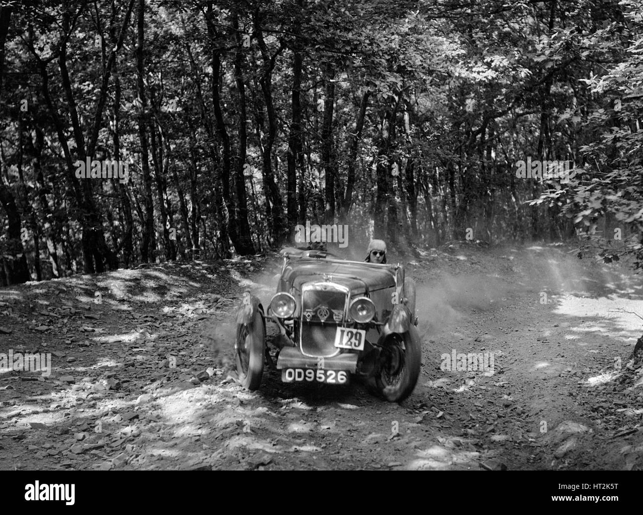 Hillman Minx Aero concurrence sur le B&L'Brighton-Beer Procès, Fingle Bridge Hill, Devon, 1934. Artiste : Bill Brunell. Banque D'Images