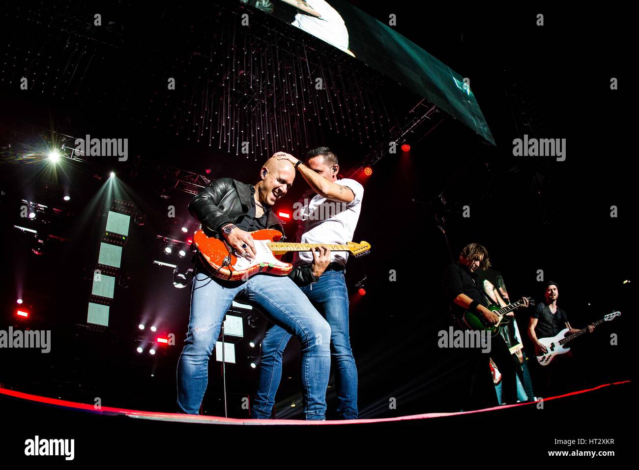 Milan, Italie. 6Th Mar, 2017. Modà live au Mediolanum Forum Assago dans Crédit : Roberto Finizio/ Alamy Live News Banque D'Images