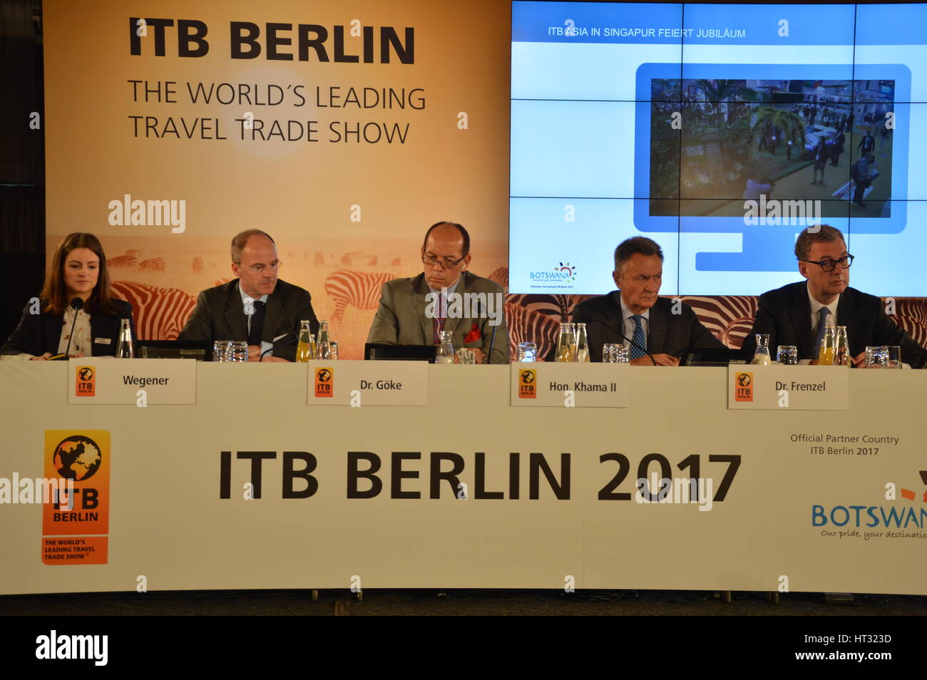 Berlin, Allemagne. 7 mars, 2017. Tshekedi Khama II, ministre du Tourisme du Botswana, à la conférence de presse d'ouverture du salon du tourisme international de l'ITB à Berlin, Allemagne. Credit : Markku Rainer Peltonen/Alamy Live News Banque D'Images