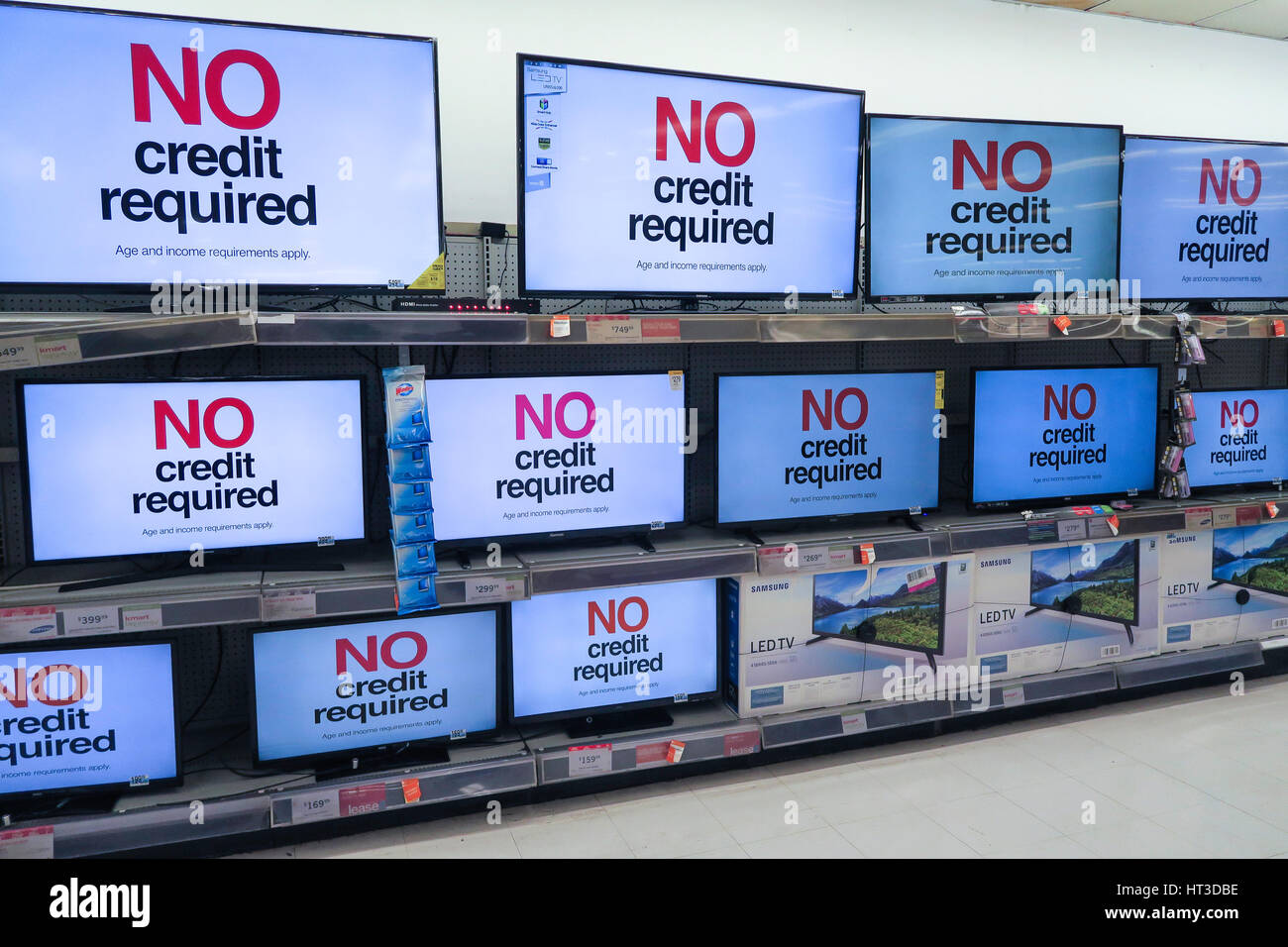 Télévision écran plat Affichage à Kmart, NYC, USA Banque D'Images