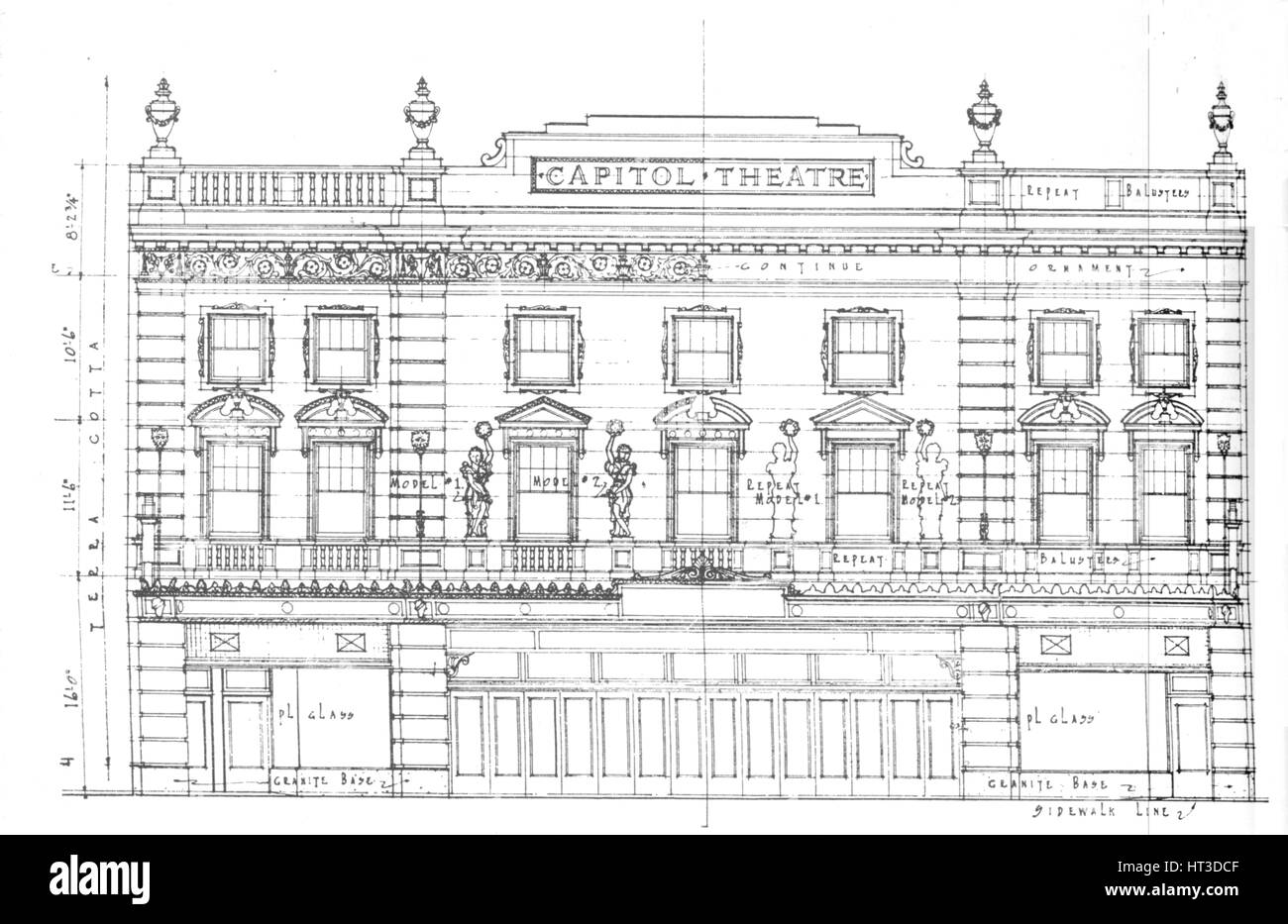 Un schéma détaillé, élévation avant, Capitol Theatre, Chicago, Illinois, 1925. Artiste : Inconnu. Banque D'Images