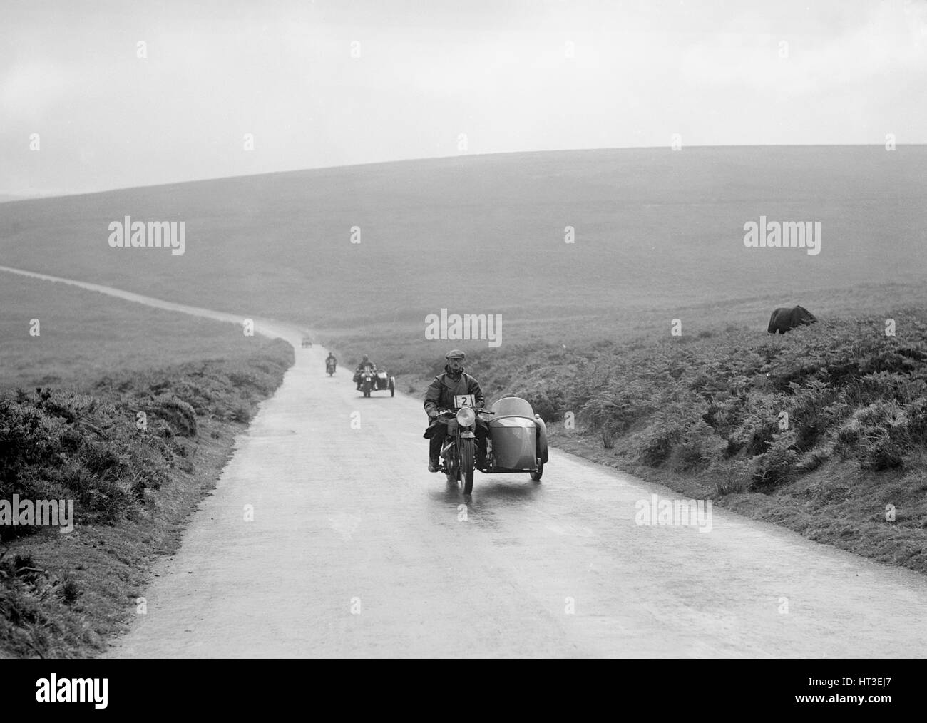 490 cc AJW et side-car de l'hormone de Bull, gagnant d'un prix du premier ministre, MCC Torquay Rally, juillet 1937. Artiste : Bill Brunell. Banque D'Images