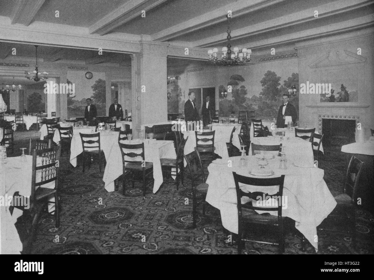 Salle de petit-déjeuner, Roosevelt Hotel, New York City, 1924. Artiste : Inconnu. Banque D'Images