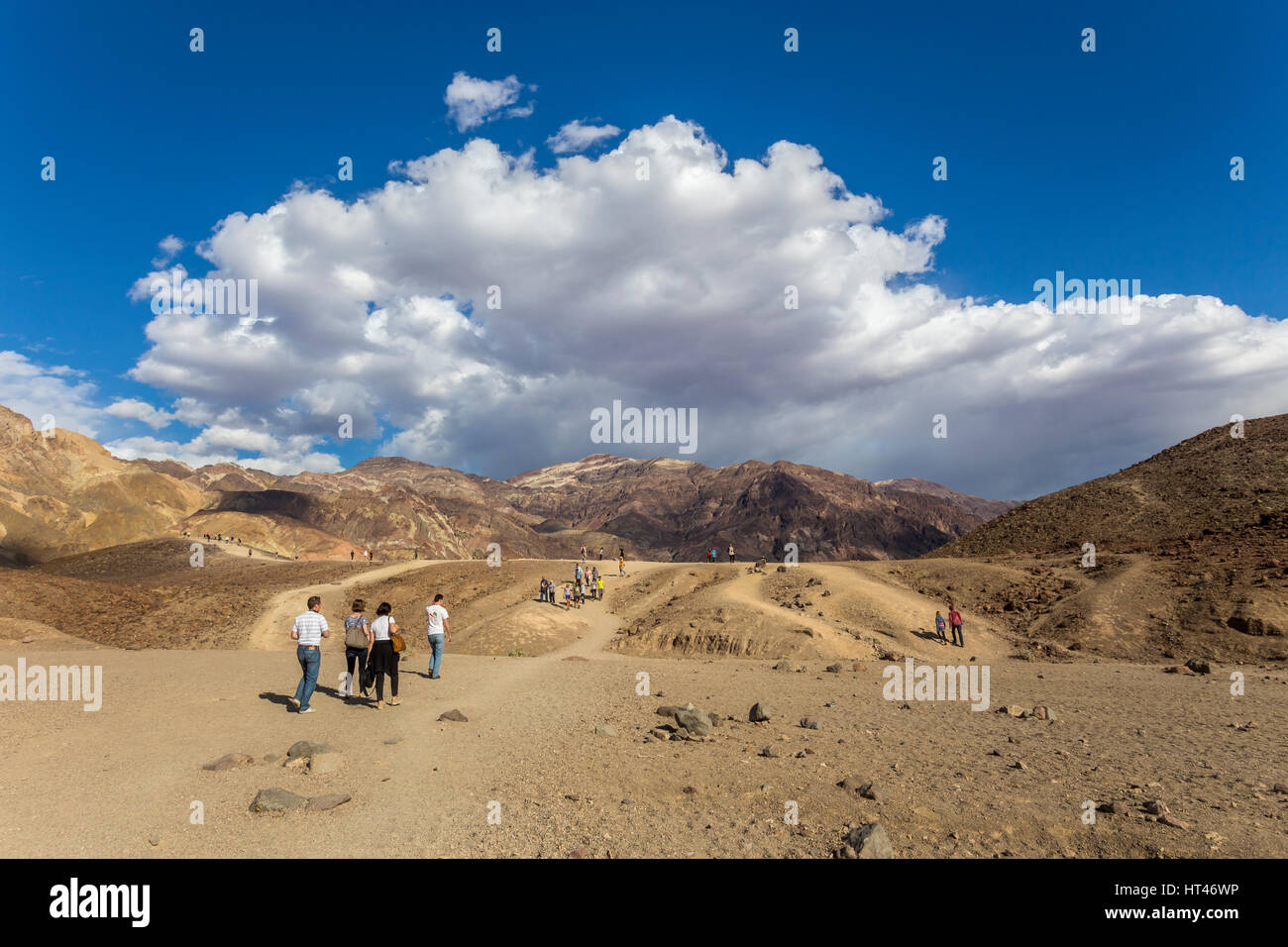 Les gens, touristes, visiteurs, l'artiste, les Black Mountains, Death Valley National Park, Death Valley, California, United States, Amérique du Nord Banque D'Images