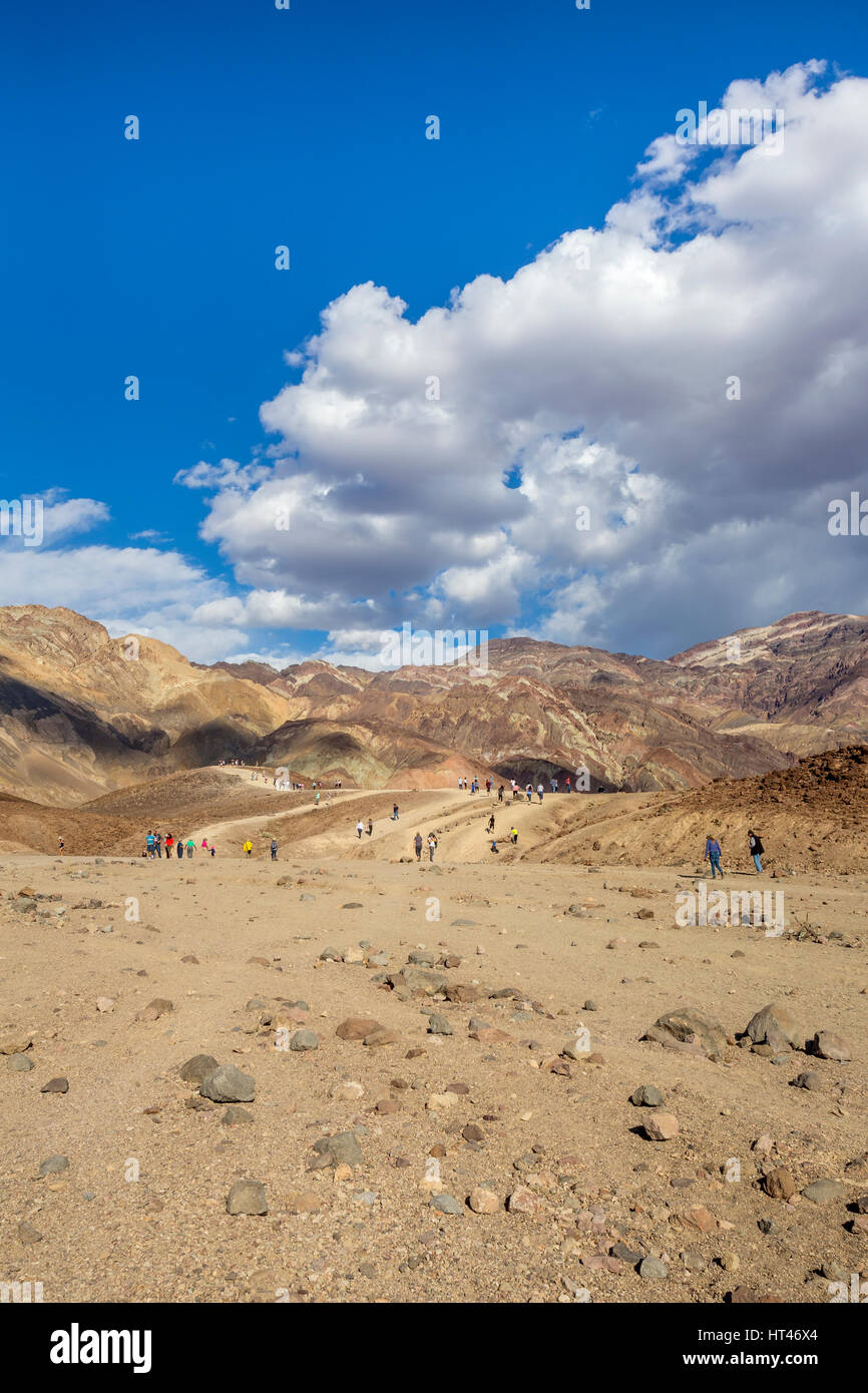 Les gens, touristes, visiteurs, l'artiste, les Black Mountains, Death Valley National Park, Death Valley, California, United States, Amérique du Nord Banque D'Images