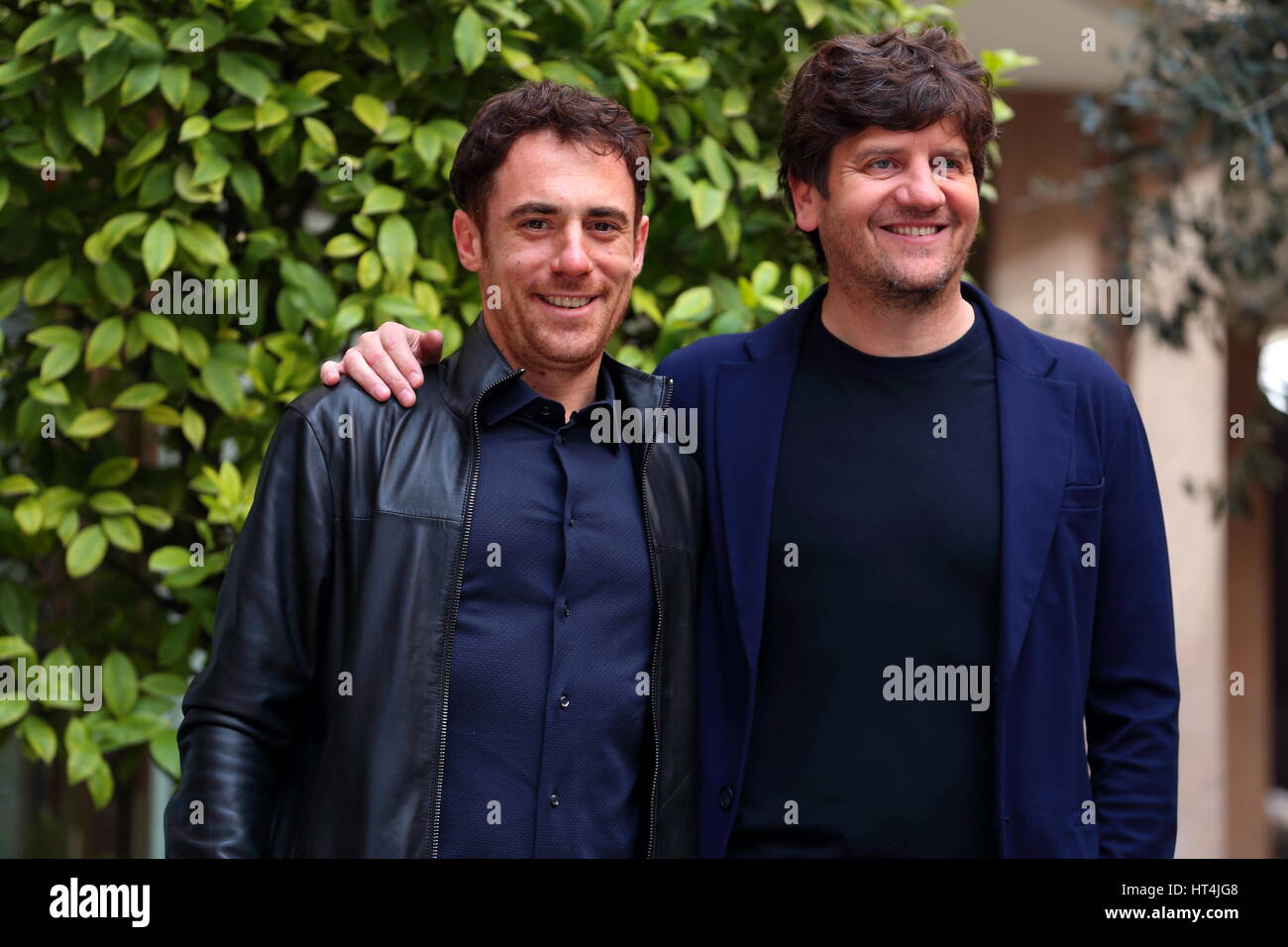 Rome, Italie. 06 Mar, 2017. Elio Germano et acteurs italiens Fabio De Luigi pendant une séance de "cinéma italien Questione di Karma', réalisé par Edoardo Crédit : Matteo Falcone Nardone/Pacific Press/Alamy Live News Banque D'Images