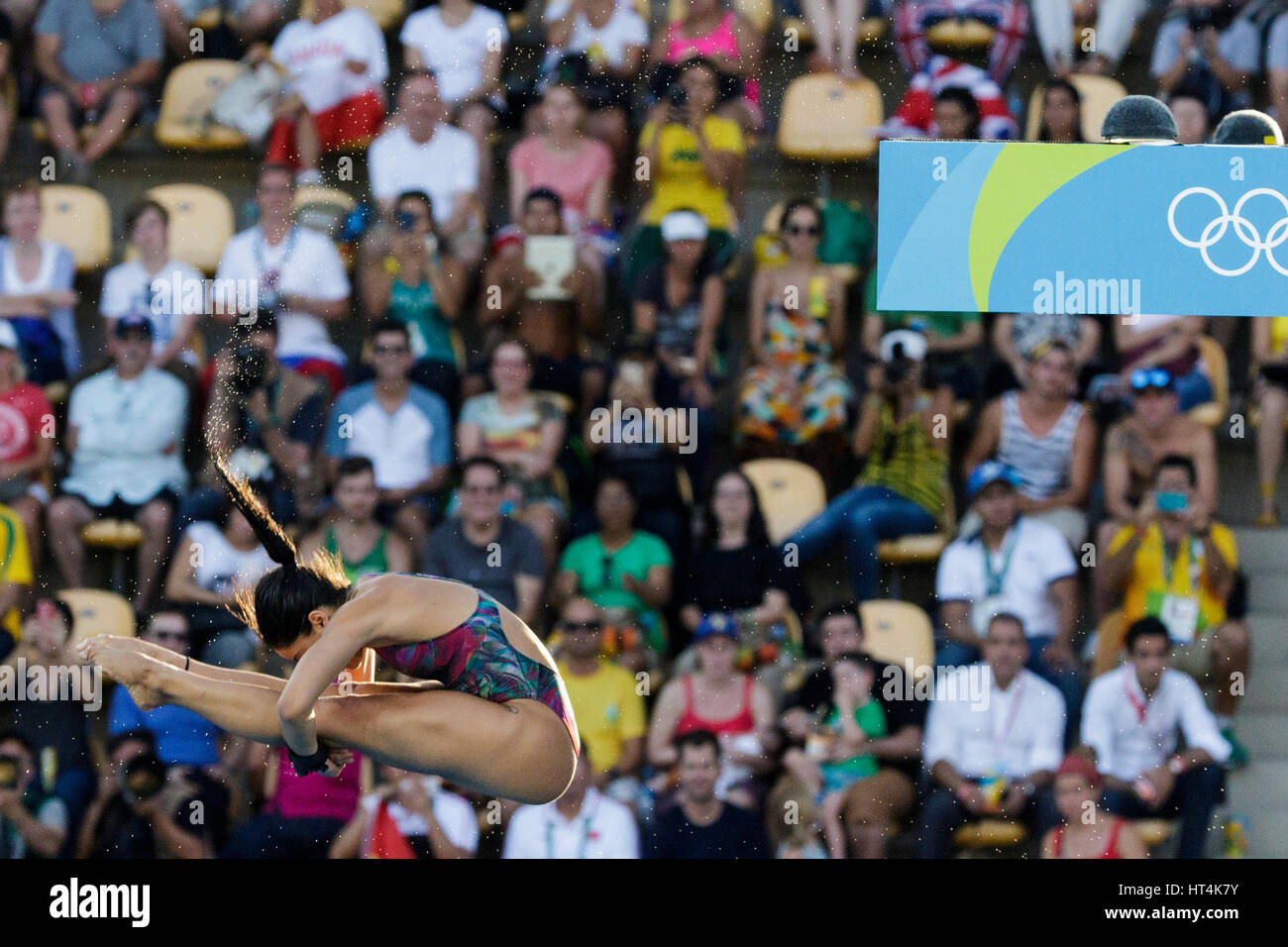 Rio de Janeiro, Brésil. 18 août 2016 Ingrid Oliveira (BRA) participe à la plate-forme de plongée femme 10m préliminaire à l'été 2016 Jeux Olympiques. © Banque D'Images